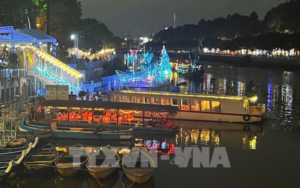 Thành phố Hồ Chí Minh: Khai mạc không gian “Trên bến dưới thuyền”