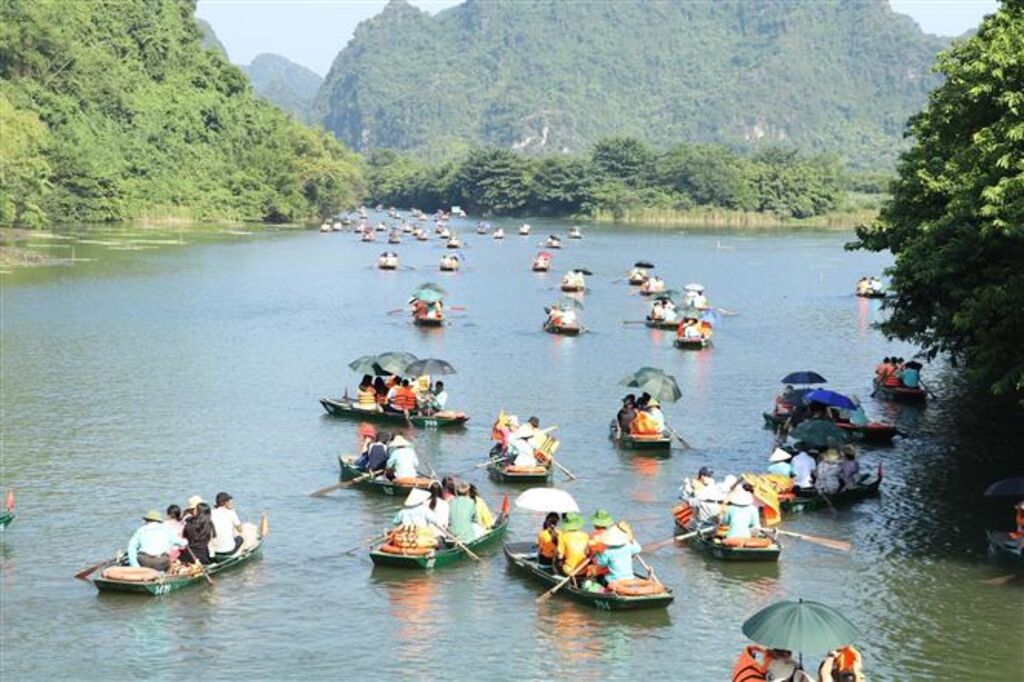 Khám phá khu du lịch sinh thái Tràng An - Thiên đường nghỉ dưỡng giữa lòng Việt Nam