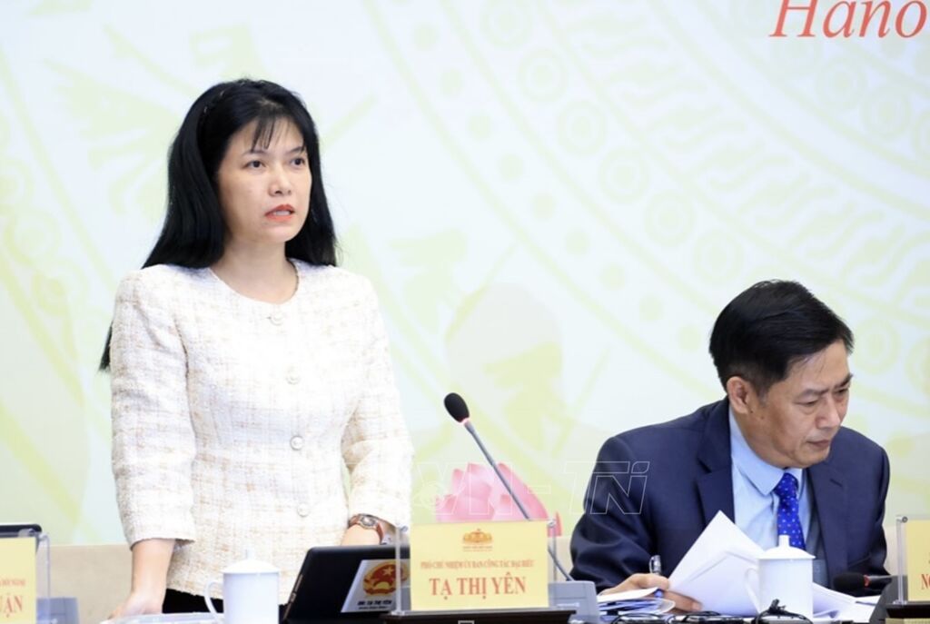 Phó Chủ nhiệm Uỷ ban Công tác đại biểu Tạ Thị Yên trả lời câu hỏi của phóng viên các cơ quan thông tấn, báo chí. Ảnh: Tuấn Anh- TTXVN Phó Chủ nhiệm Uỷ ban Công tác đại biểu Tạ Thị Yên trả lời câu hỏi của phóng viên các cơ quan thông tấn, báo chí.